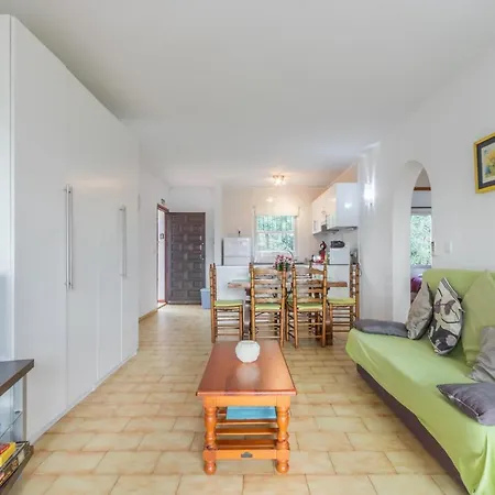 Apartment Spacious Ground Floor *